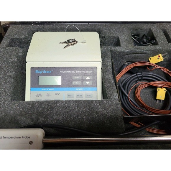 Cole-Palmer Digi-Sense Thermometer Temperature / Humidity Thermocouple 91090-00 - Picture 6 of 9
